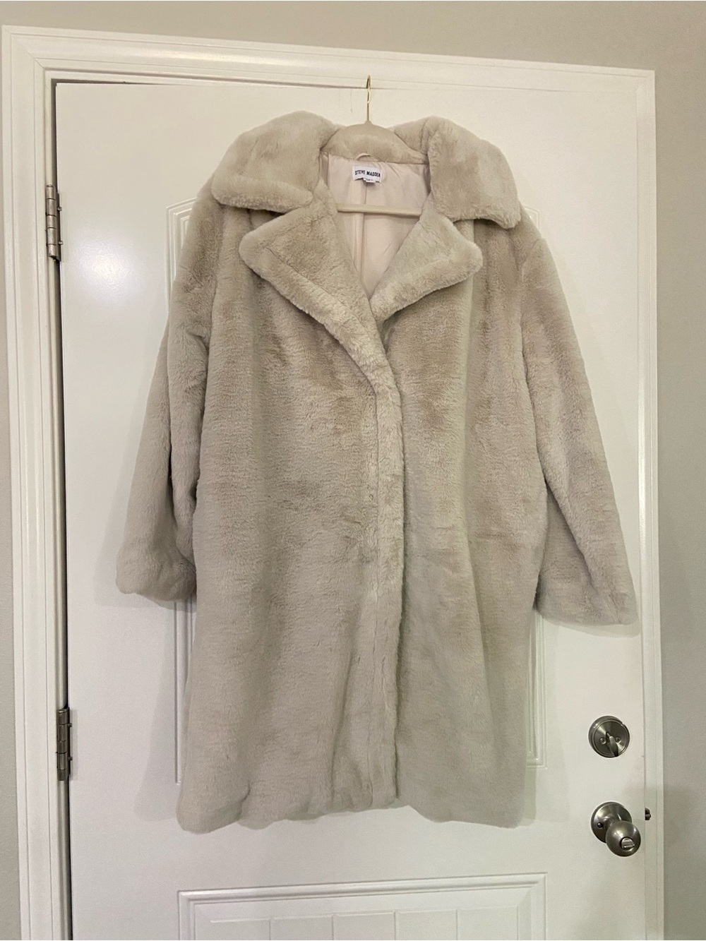 Steve Madden Plush Faux Fur Coat in Light Beige